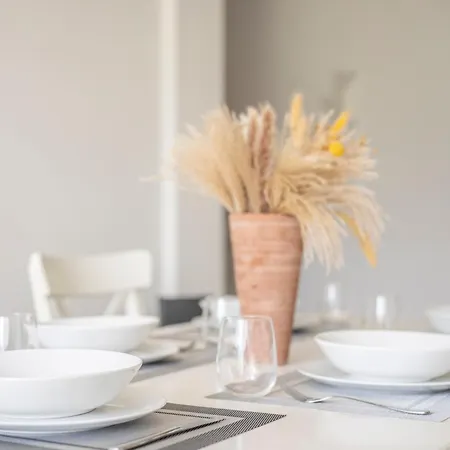 Modern Near Dei Marmi Apartament